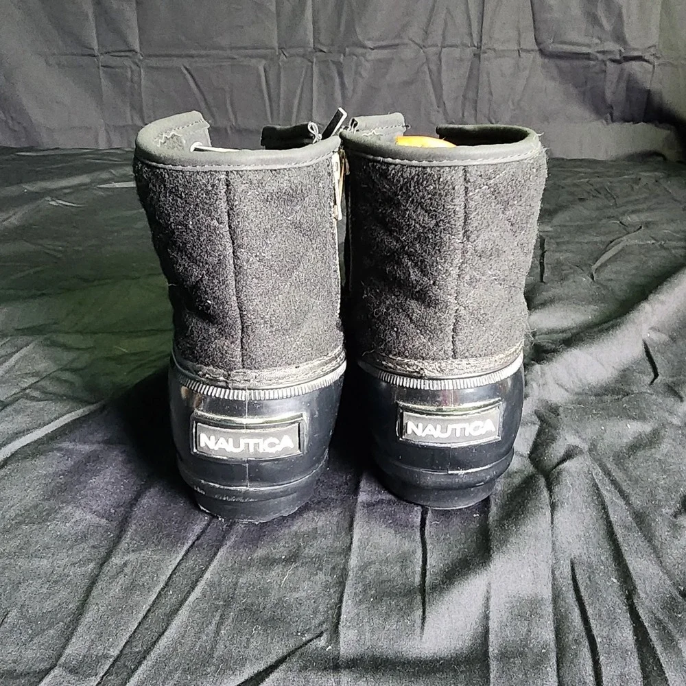 Nautica Woman's Duck Boots Size‎ 8, Black